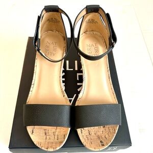 NWOT Naturalizer Women’s Areca, Black Cork Wedge Sandle